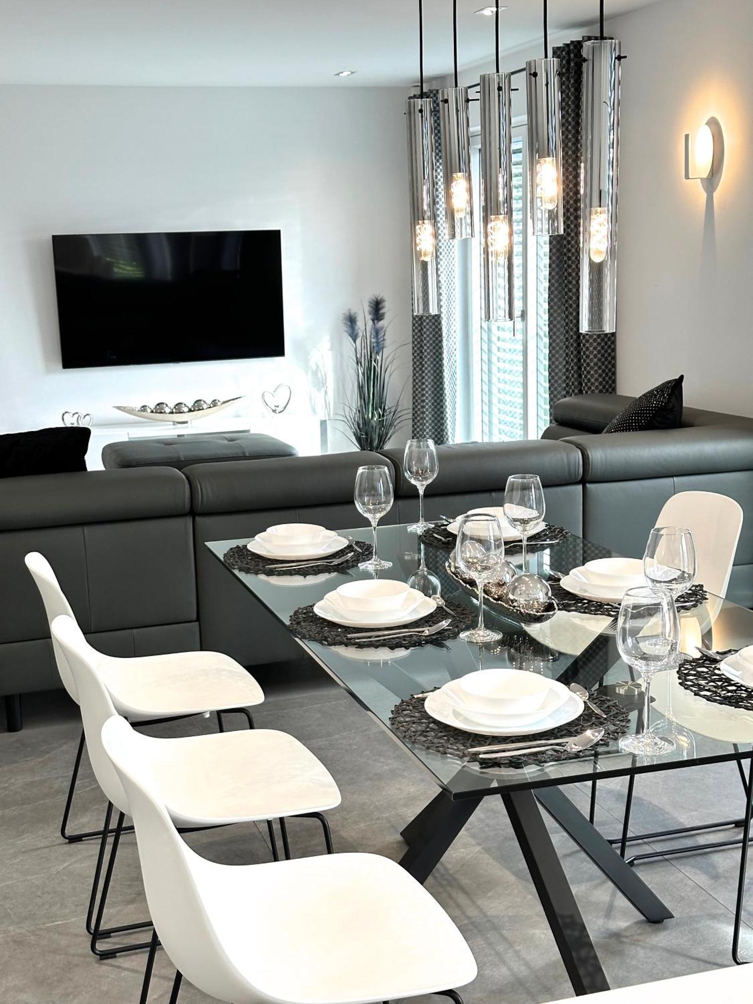 Ferienwohnung Black White Раублинг Екстериор снимка